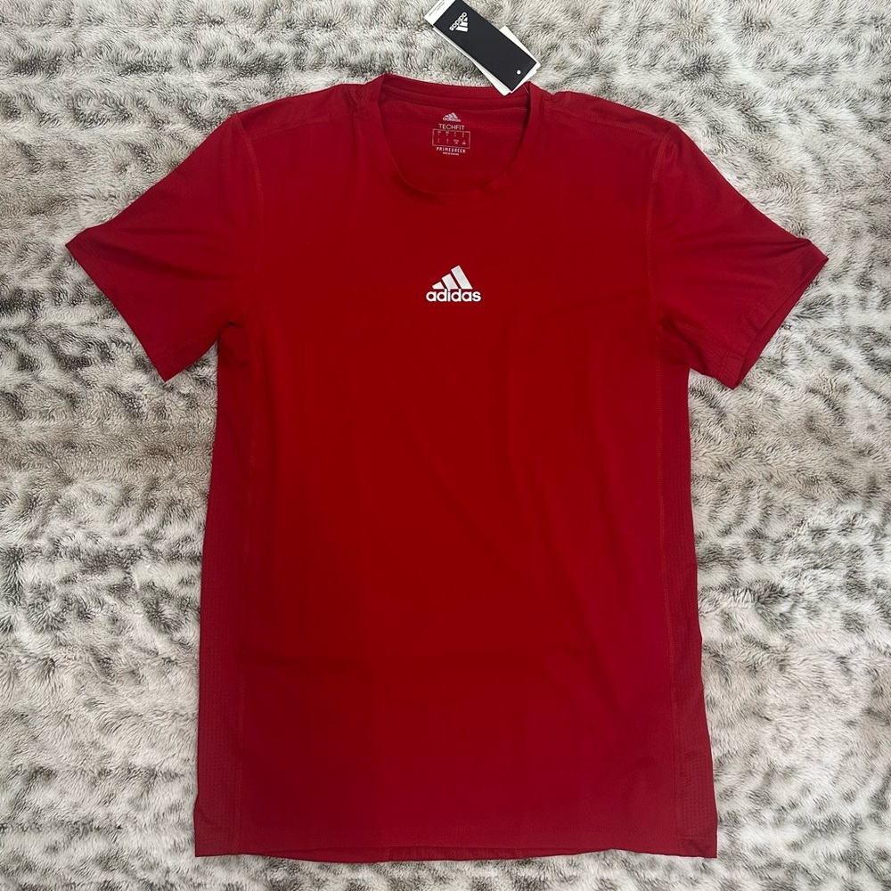 adidas Techfit Men Shirt Short Sleeve  Red New with tag